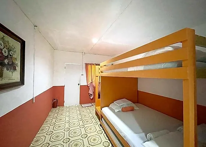 Oyo 899 Merie Diz Sunrise Hotel Oslob