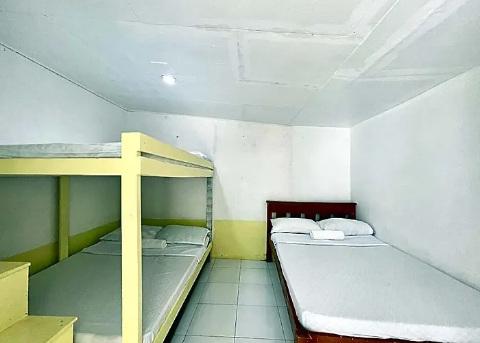 Oyo 899 Merie Diz Sunrise Hotel Oslob