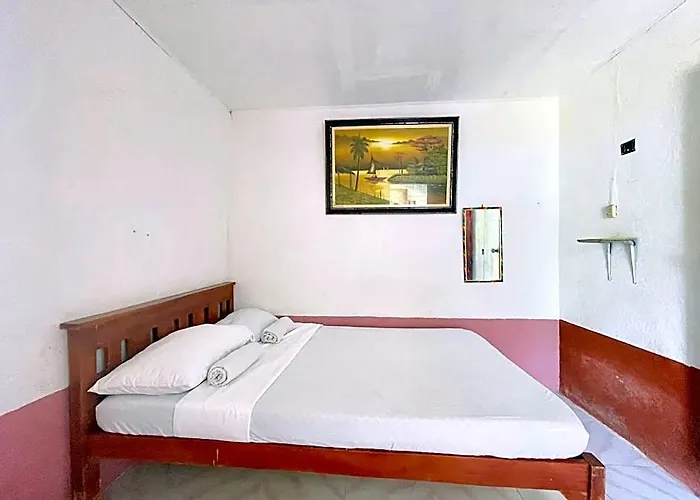 Oyo 899 Merie Diz Sunrise Hotel 2*